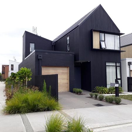 Blissful Breeze Townhouse With Parking And Patio Auckland Exterior foto
