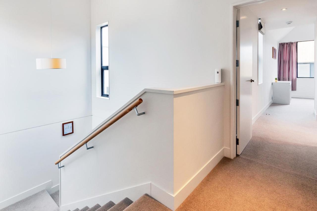 Blissful Breeze Townhouse With Parking And Patio Auckland Exterior foto