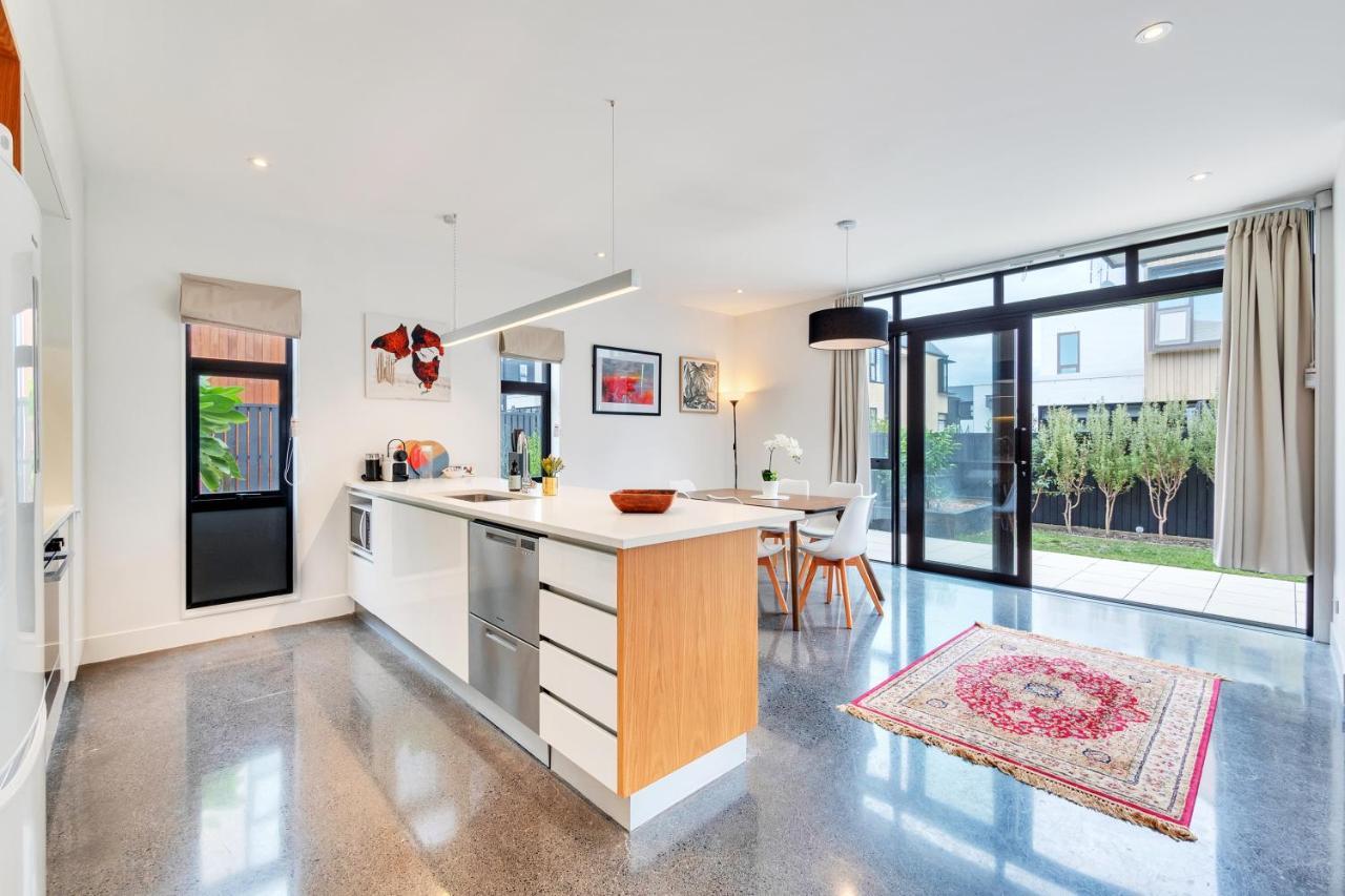 Blissful Breeze Townhouse With Parking And Patio Auckland Exterior foto