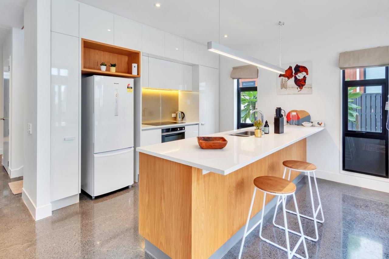 Blissful Breeze Townhouse With Parking And Patio Auckland Exterior foto