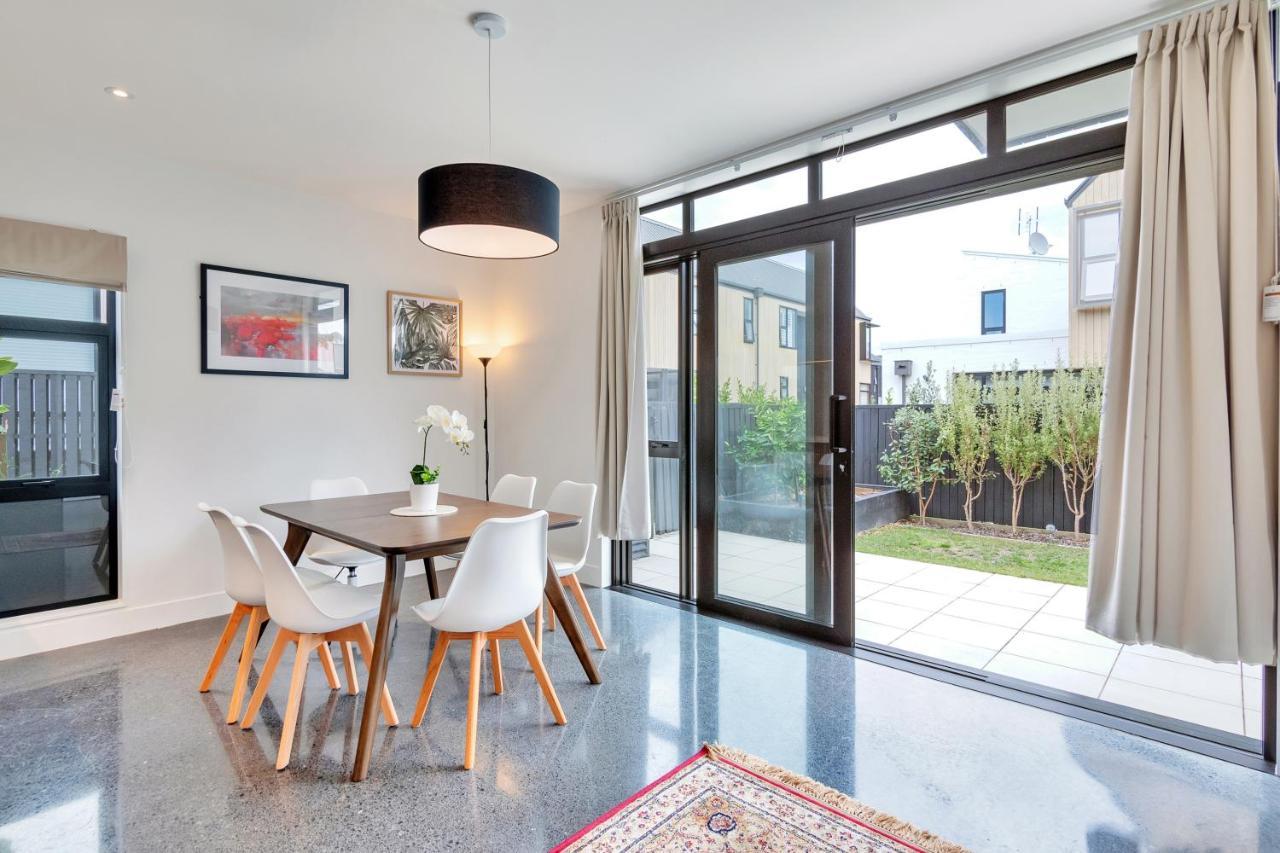 Blissful Breeze Townhouse With Parking And Patio Auckland Exterior foto